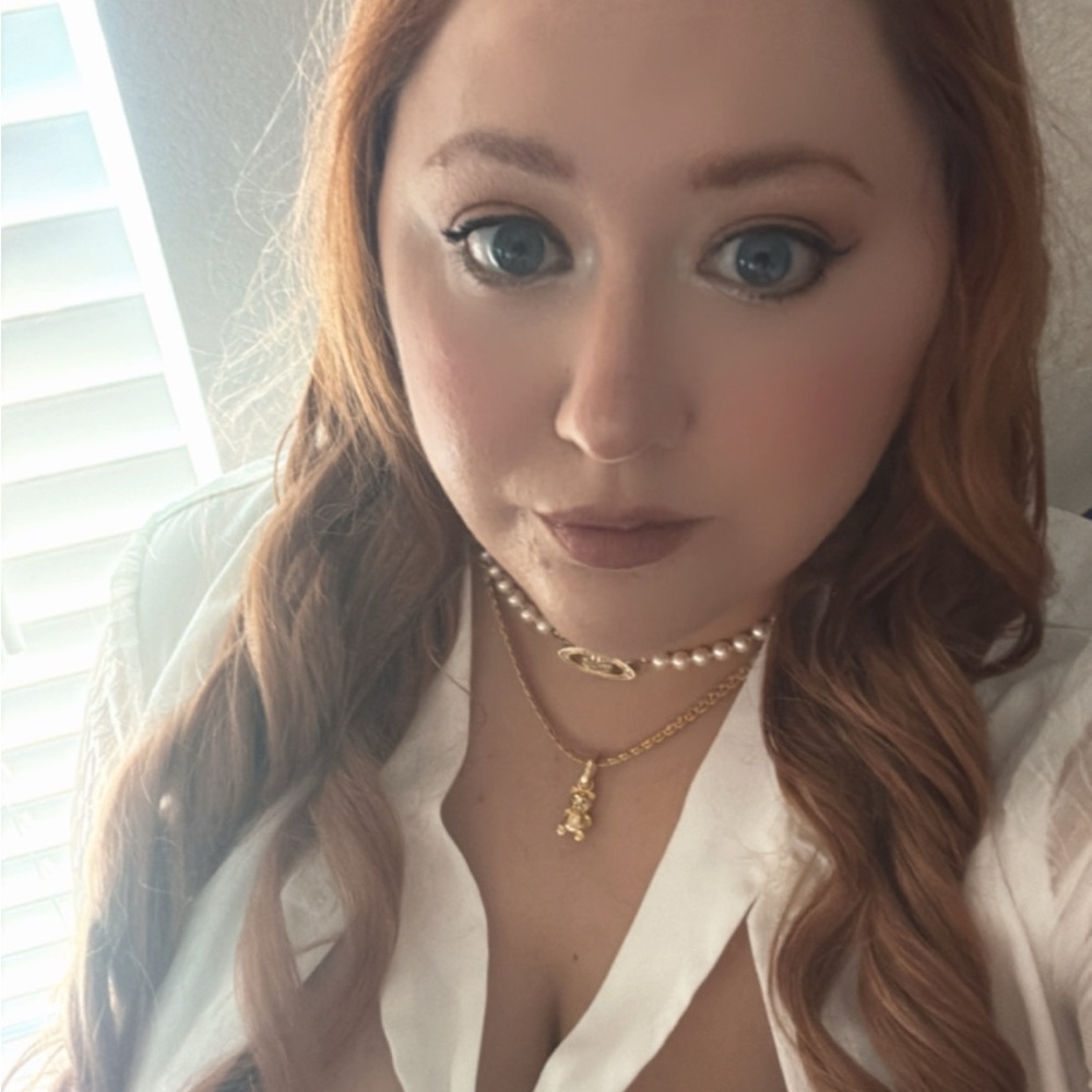 Meet your Posher, Halie